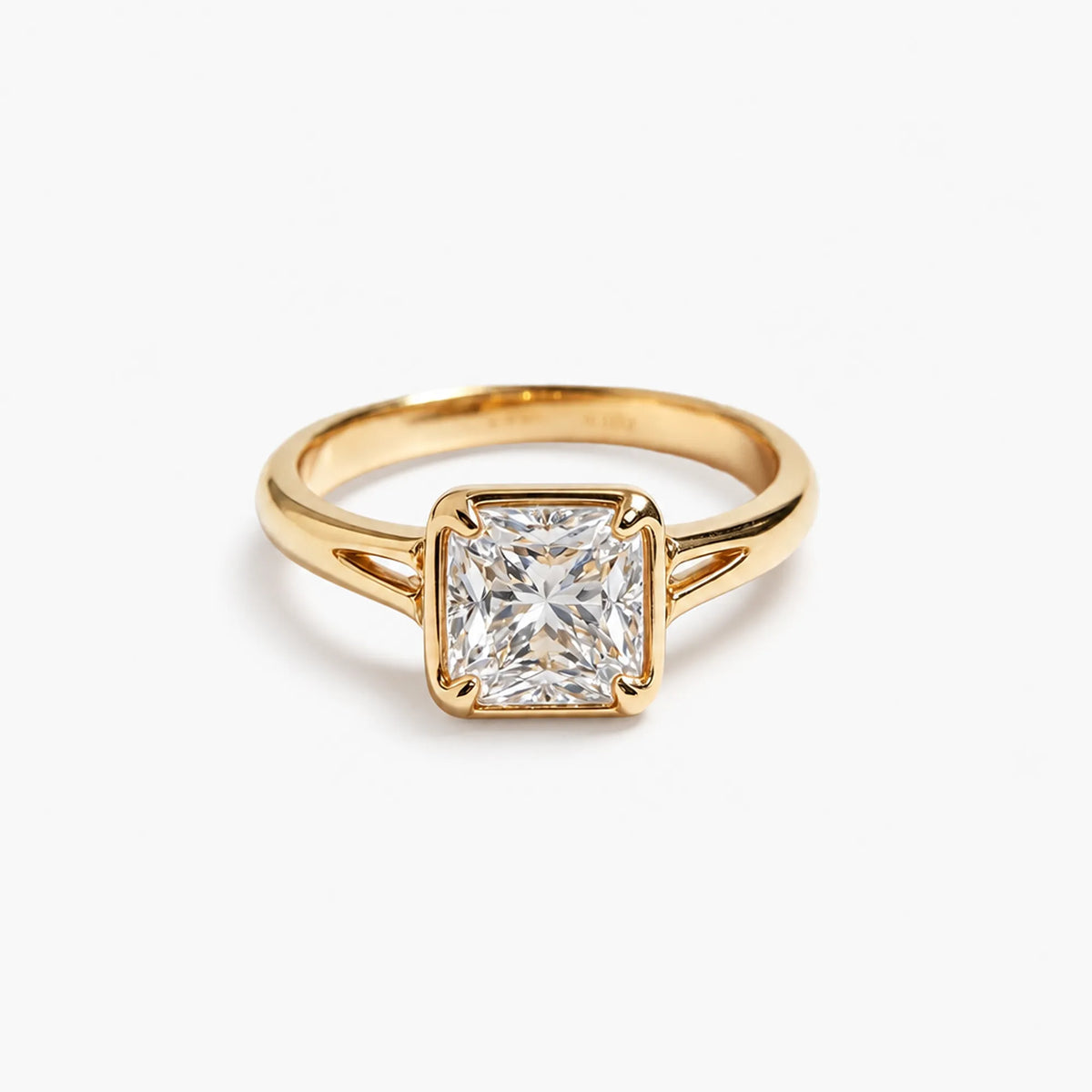 Princess cut diamond ring